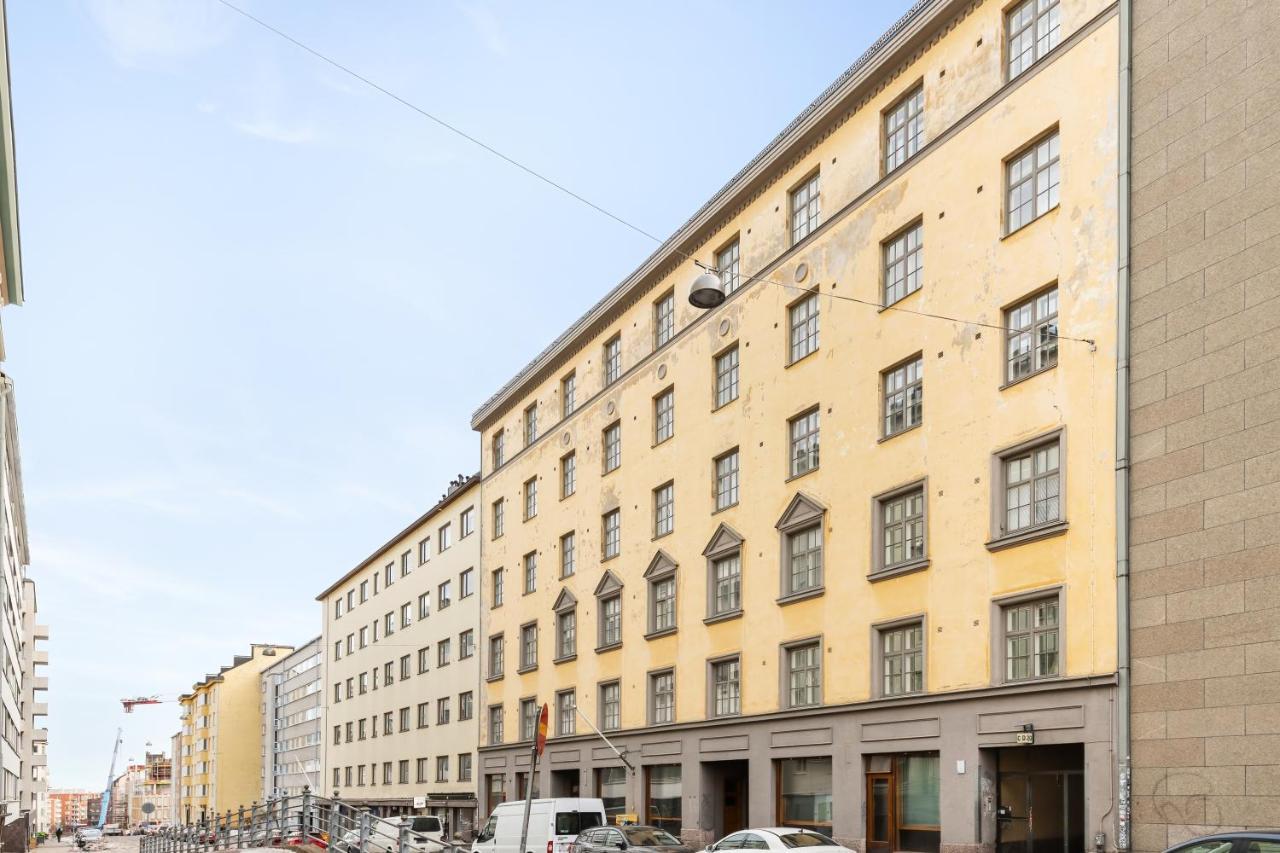 Wehost Spacious Studio For 5 With A Kitchen Helsinki Esterno foto